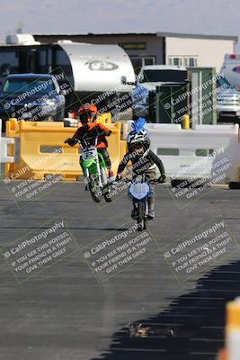 media/Nov-06-2022-SoCal Trackdays (Sun) [[208d2ccc26]]/Around the Pits/